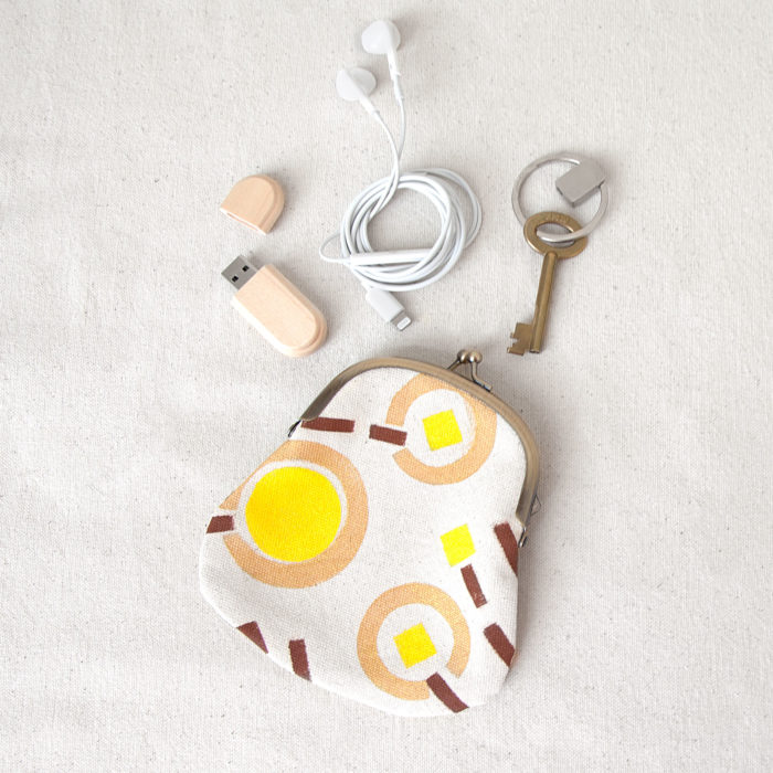 Yellow and brown circles and lines hand-printed cotton clasp purse 4