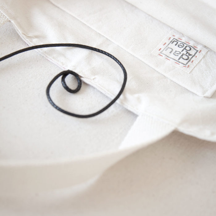hand-printed cotton handbag bolso de algodón estampado a mano bossa de cotó estampat a mà