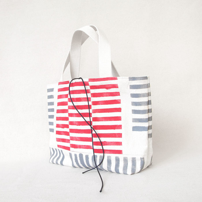 Red and gray lines hand-printed cotton handbag 2